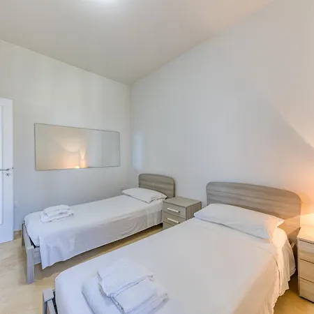 Incanto Luxury E